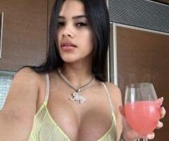NEW in Town 💦 WET ND Ready 😏 2 Girl Show 🥰 - Image 1