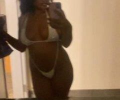 Bakersfield escorts - Curvy Sexy Exotic Melody 🌟🍑 BACK IN TOWN 😉 Dont miss out!!! 😘