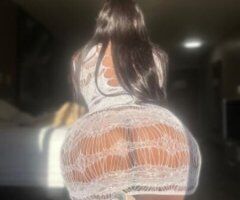 NEW IN TOWN🥰 me baby , come let me suck out ya guts🥰😘 - Image 2
