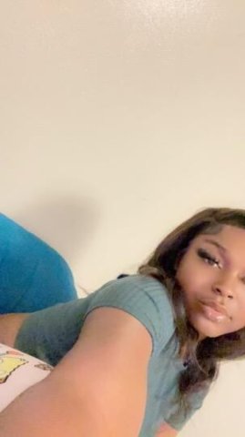 Creamy Chocolate Pussy 🍫💦 - 1