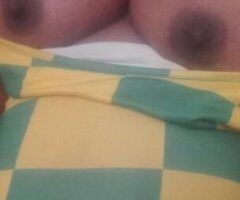 Come get me and let's have some fun and party and make your dreams come true and make my b-bay - Image 2
