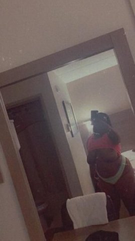 Best Throat Hands Down 👏🏾🫦 Wettest Pussy in Town 🐱💦 Come Drown In It🌊 - 1