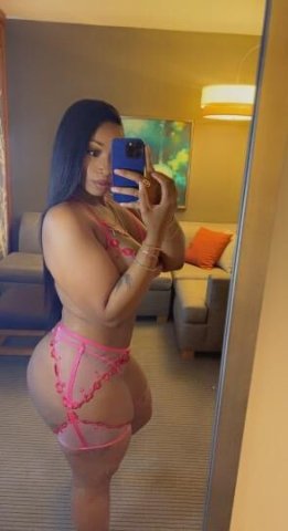 OUTCALL ,INCALL AVAILABLE NOW✨ — Thick Bombshell !!️ ❤🔥 Only cash🫦💋♥♥ - 1