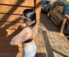 Hello my name is scarlette renee I am 21 years old , I work at amazon & I am looking for a hard working man to take care of my sexual desires 💦 - 21 - Image 4