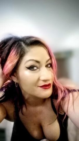 Girl next door, punk rock Queen! - 28 - 1