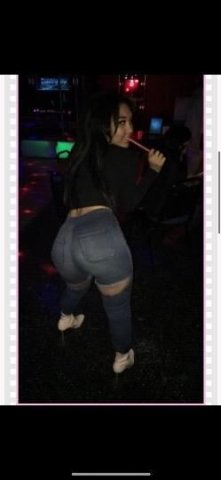 UPSCALE CARAMEL BABE 😍 - 1