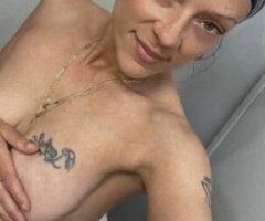 Betty with the best head - Image 8