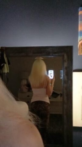 NEW IN TOWN⭐⭐⭐⭐⭐ PRETTY PETITE UPSCALE ⭐⭐ AVAILABLE NOW . INDEPENDENT. CATERING TO UPSCALE GENTS❤ - 1