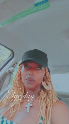 MoneyyQween-4.20 Friendly - 1