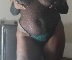 Baddest THICKEST Massage Therapist 💋🤫𝑺𝒘𝒆𝒆𝒕 𝒑𝒆𝒓𝒔𝒐𝒏𝒂𝒍𝒊𝒕𝒚, 𝒂𝒏𝒅 𝑷𝒓𝒆𝒕𝒕𝒚 𝑲𝒊𝒕𝒕𝒚🐱 - Image 9