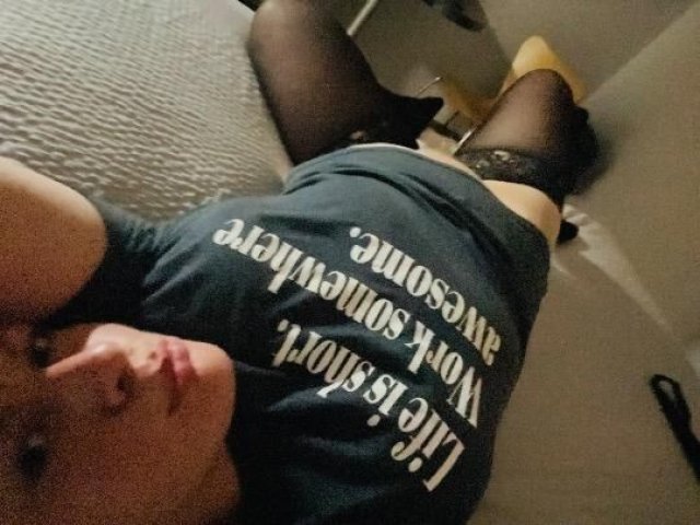 visiting for 2 days, cum give me some birthday $pank$ 👏 - 1