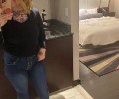 Manhattan escorts - incall and outcall