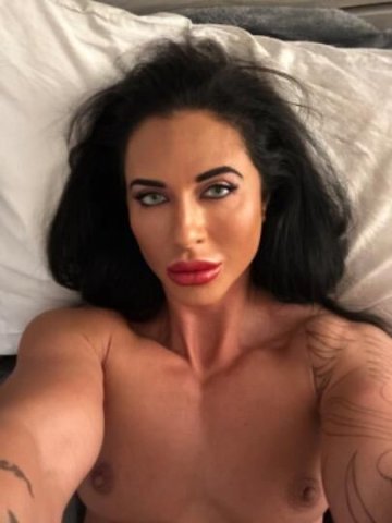 Muscle Mommy Jasmine - 1