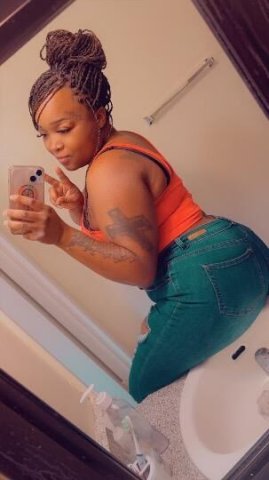 YOUR FAVORITE GIRL 😍💦💦 - 1