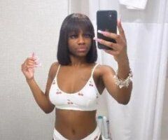 Lil Bitt 🥰😋💦👅🍆 - Image 10