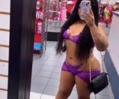 Bakersfield escorts - outcalls and incslls come see this fat ass pussy 💦🌹