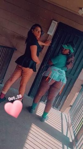 2/4/1 moanday hhr special specials w brooklyn & jade hhr140 - 1