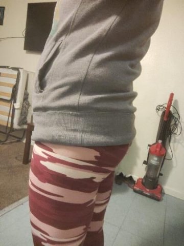 AVAILABLE NOW DONT MISS OUT ON THIS M.I.L.F!!! Thick Milf ready to please Specials ..Specials.. Specials - 1