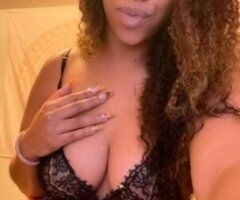 sexy slim thick cutie - Image 3