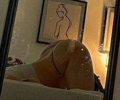 Thick & Soft In All The Right Places with Mesmerizing Curves - 19 - Image 4