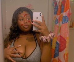 Young Tight pussy 💋 - Image 3