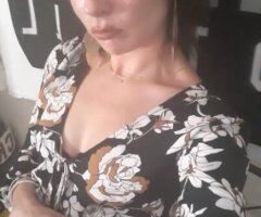 5* top notch bombshell cum see - Image 2