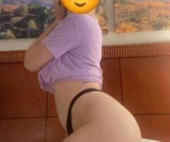 Sexy Latina - Image 2