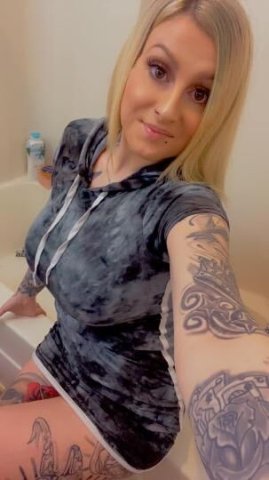 sexy sativa one day in Chattanooga dont miss me 💋💦 - 1