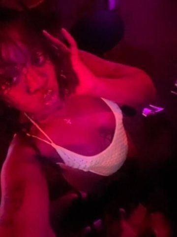 taking incalls @clubseduction - 24 - 1