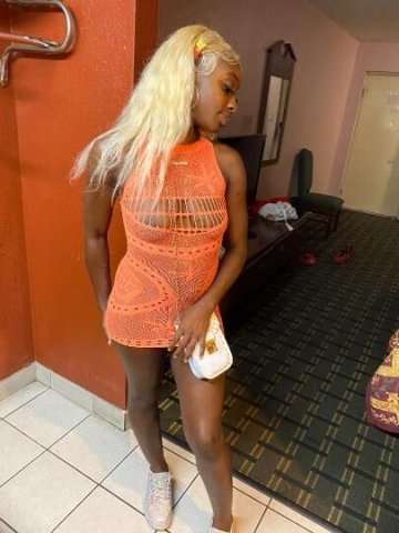Your New Sexy Chocolate Glazed Creme Pie 🥰💦💦 I Love To Eat Dick 😘 Come Watch Me Shoke And Spit 😜😜 INCALLS ONLY ‼ - 1
