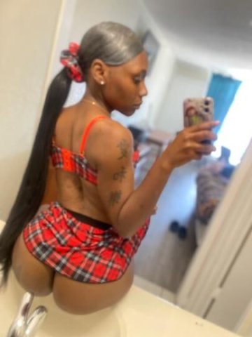 Dont Let This Choclate Melt 🍫💦😝 - 1