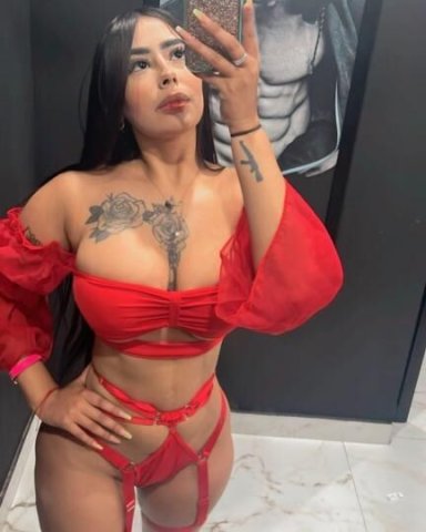 Rica tetona 👅 - 1
