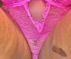Milwaukee escorts - HEY DADDY! IM HERE TO PLEASURE YOUR NEEDS 💦👅😘