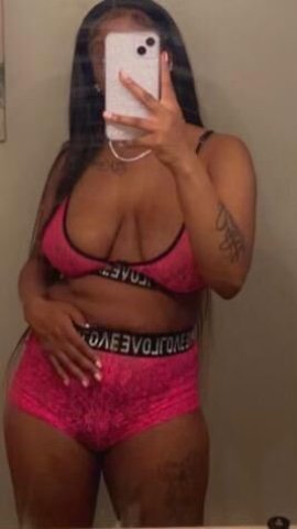 BombShell Baddie💦🏄♀💋 - 1