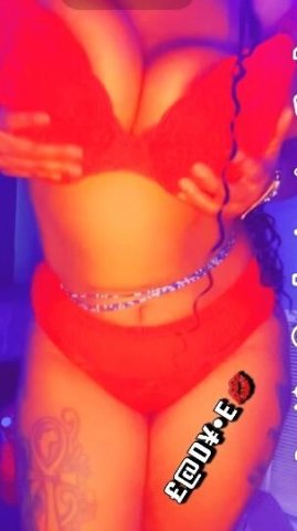 real deal that curvy beauty - 1