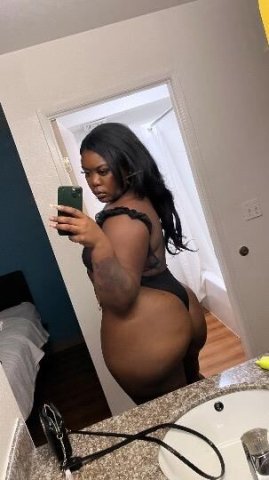 Sexy thick chocolate 💦 I love to squirt cream 🍦 let me rock your world 💦 Incall/Outcall 24/7 - 1