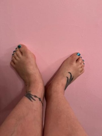 sexy rubs, prostate ($100), edging, slipNslide ~ $60 hh and $80 specials (pompano beach) ~ all natural titties ~ foot fetishes and other fetishes too ~ also i do 1-on-1 LIVE video calls on WhatsApp as well - 1