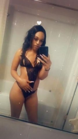 Itty Bitty, Real Pretty 😻💦 Available for In Call Only - 1