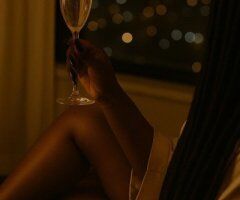 Private Body Rub for Mature Gentlemen Discreet and Sensual Upscale Only - 29 - Image 4