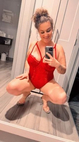 ⭐Your WET Pu$$Y HOTTIE GODDNESS💦Cum Suck me out😘Incall,Outcall,Content 24/7🆗 - 32 - 1