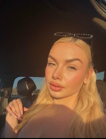 Youd Favorite Snow Bunny 🥵 - 26 - 1