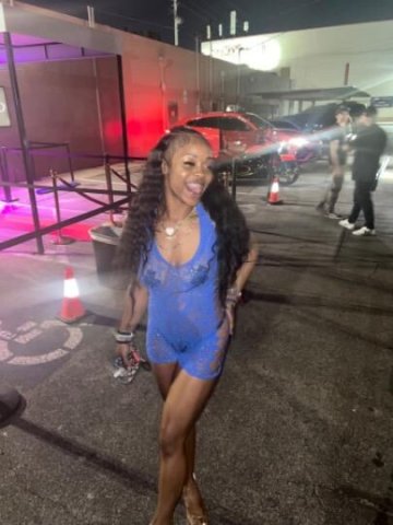 I'M Shy 💋AVAILABLE FOR IN & OUT ONLY (Small deposit ) - 1