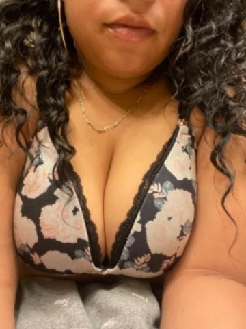 ❤Reno's A1 Provider❤❤ Young and Friendly❤ ⭐Petite, Super Ready to see you.⭐ Open Minded💋GFE Provider 💋 Full Service 💋No Deposit Required for Incall🌹💋 24/7 Outcall 💋Exclusively Exquisite 💋 - 1