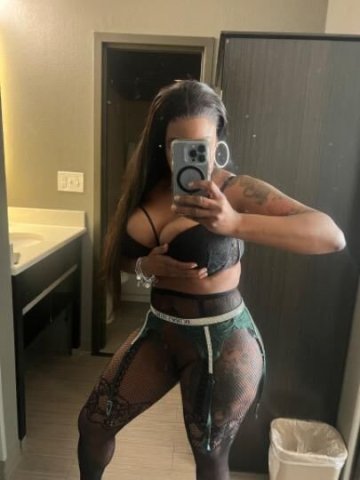 👑Cuban vixen 🎉🍑🍑 curvy 🍆Looking for a good time 🍆🍆Call me - 1