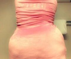Roanoke escorts - OUTCALL OR CARPLAY IM CLOSER to Radford