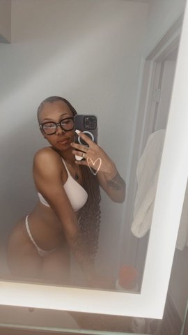 🔥CREOLE GODDES 🧜🏼♀ PRETTY THICK🍑 & SWEET 😍 AVAILABLE 🌹 - 26 - 1