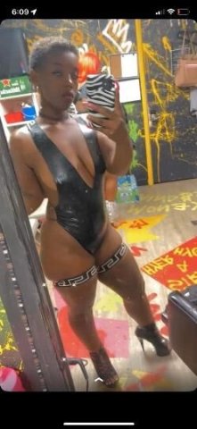 meet ms.bunnyyy .. outcall only !! - 1