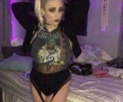 Girl Nextdoor not so innocent - Image 5