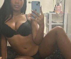 Upscale Ebony Bombshell 🥂🍯Caramel Cream Treat ❣Fetish Friendly - Image 4