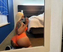 OUTCALLS - Image 3